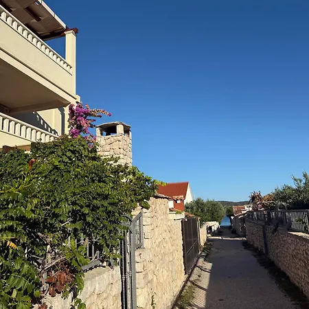 Vucica, דירה