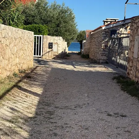 Vucica, *