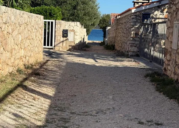 Vucica, *