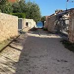 Vucica, *