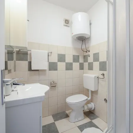 Apartment Vucica, *