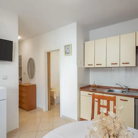 Vucica, Apartment Sevid